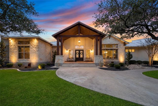 1043 Twin River River, Canyon Lake, TX 78133