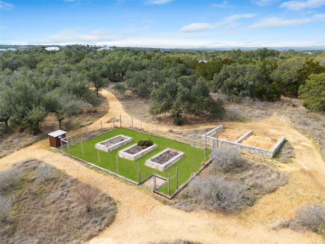 1043 Twin River River, Canyon Lake, TX 78133