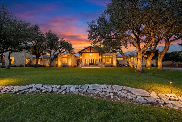 1043 Twin River River, Canyon Lake, TX 78133