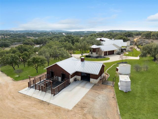 1043 Twin River River, Canyon Lake, TX 78133