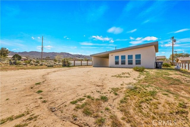 7276 Encina Road, Joshua Tree, CA 92252