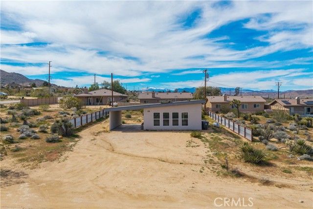 7276 Encina Road, Joshua Tree, CA 92252