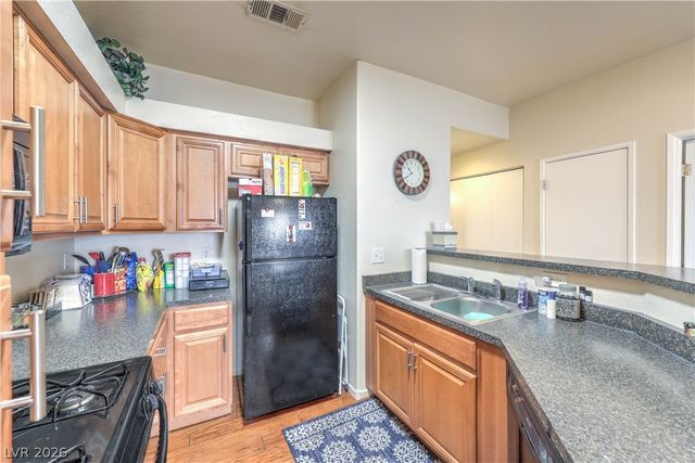 5415 West Harmon Avenue 1083, Las Vegas, NV 89103