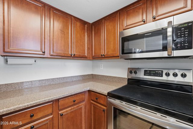 5757 W EUGIE Avenue 2062, Glendale, AZ 85304