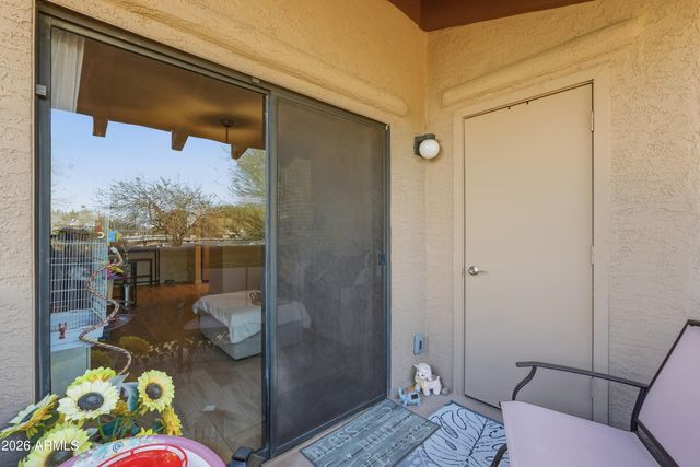 5757 W EUGIE Avenue 2062, Glendale, AZ 85304