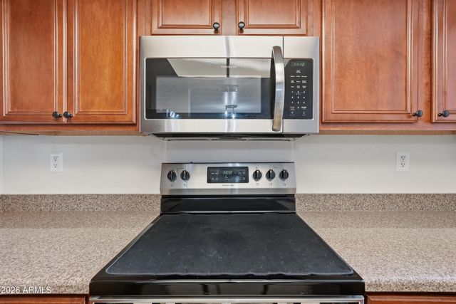 5757 W EUGIE Avenue 2062, Glendale, AZ 85304