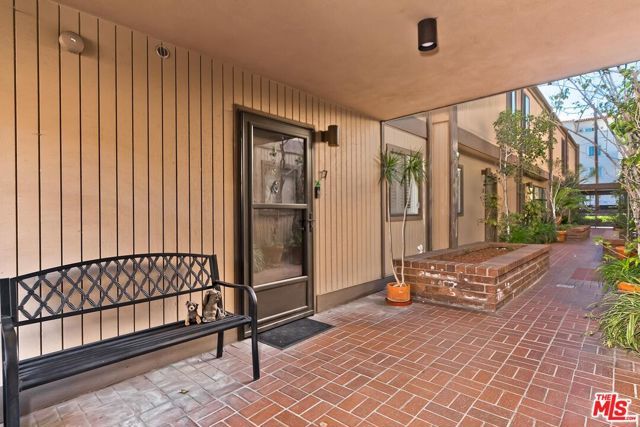 853 Larrabee Street 7, West Hollywood, CA 90069
