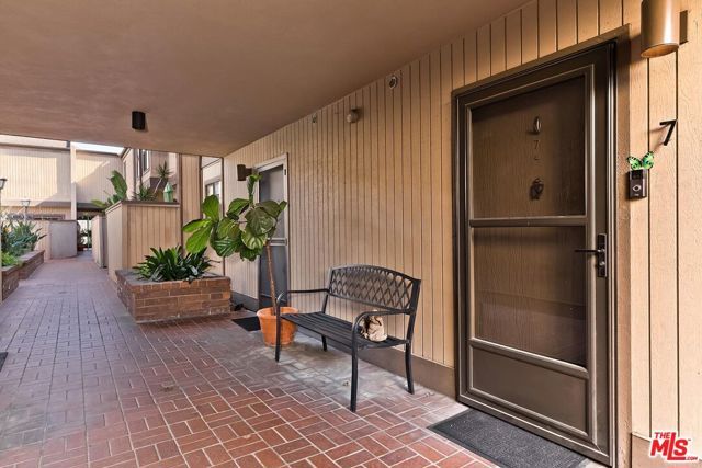 853 Larrabee Street 7, West Hollywood, CA 90069