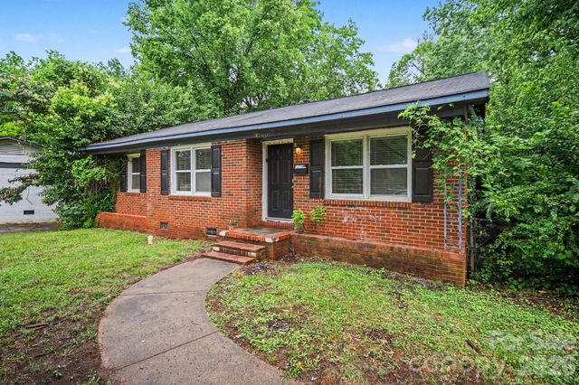 3700 Sargeant Drive, Charlotte, NC 28217