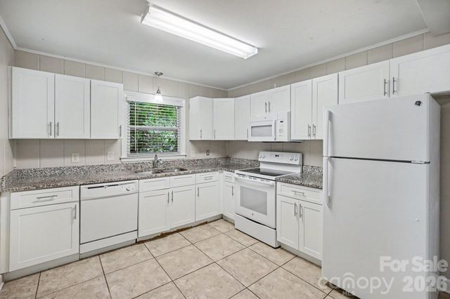 3700 Sargeant Drive, Charlotte, NC 28217