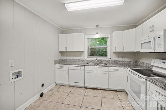 3700 Sargeant Drive, Charlotte, NC 28217