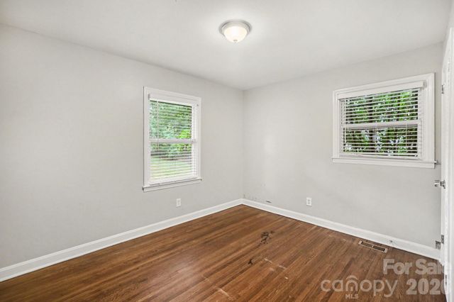3700 Sargeant Drive, Charlotte, NC 28217