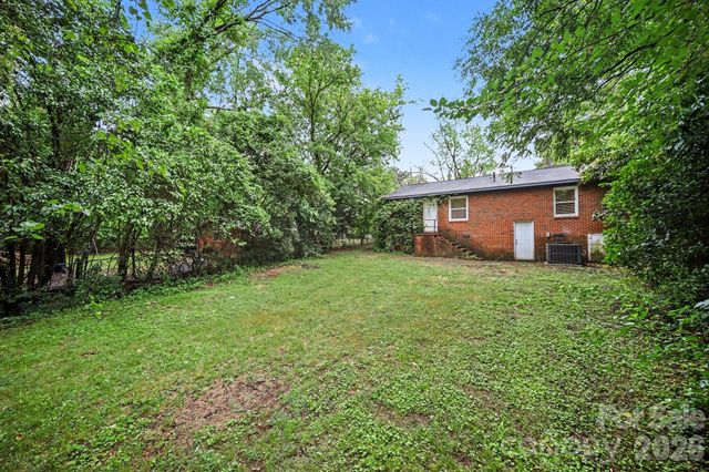 3700 Sargeant Drive, Charlotte, NC 28217