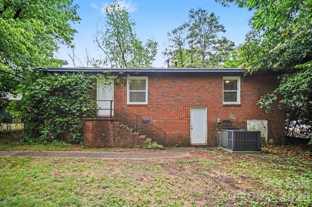 3700 Sargeant Drive, Charlotte, NC 28217