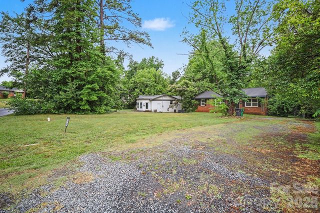 3700 Sargeant Drive, Charlotte, NC 28217