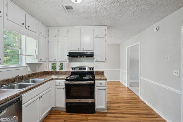 3585 Royal Court, Snellville, GA 30039