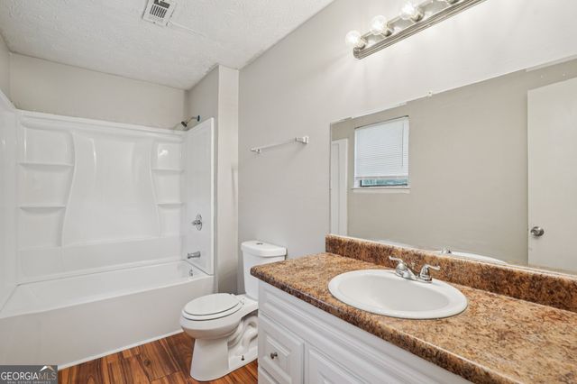 3585 Royal Court, Snellville, GA 30039