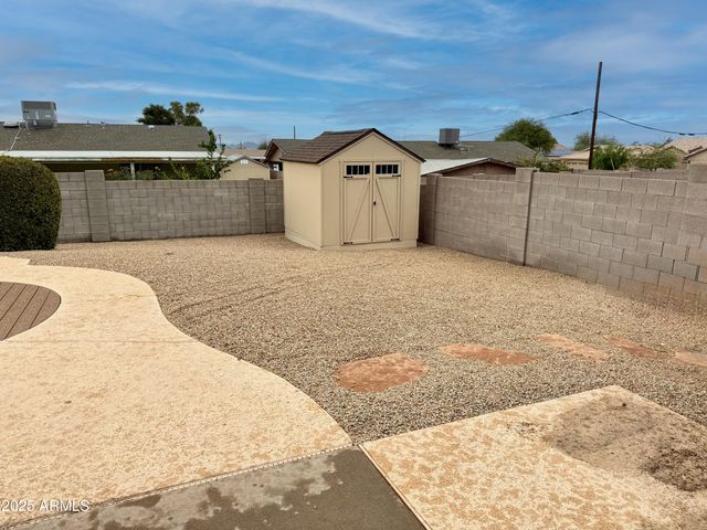 1938 E Desert Drive, Phoenix, AZ 85042