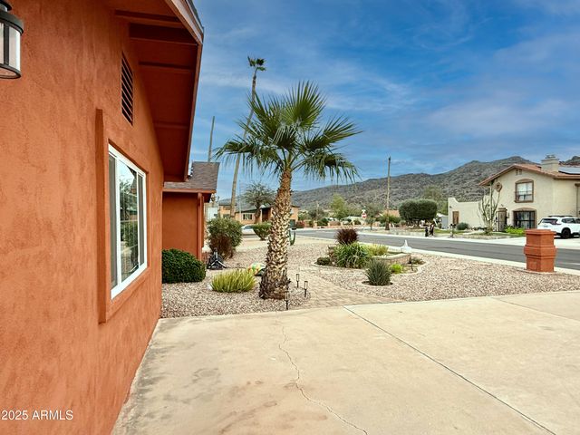 1938 E Desert Drive, Phoenix, AZ 85042