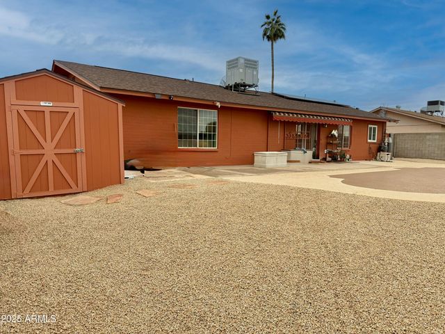 1938 E Desert Drive, Phoenix, AZ 85042