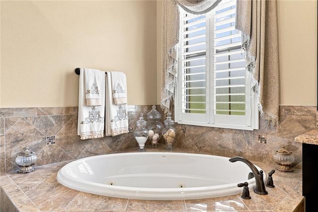 17331 LADERA ESTATES BOULEVARD, Lutz, FL 33548