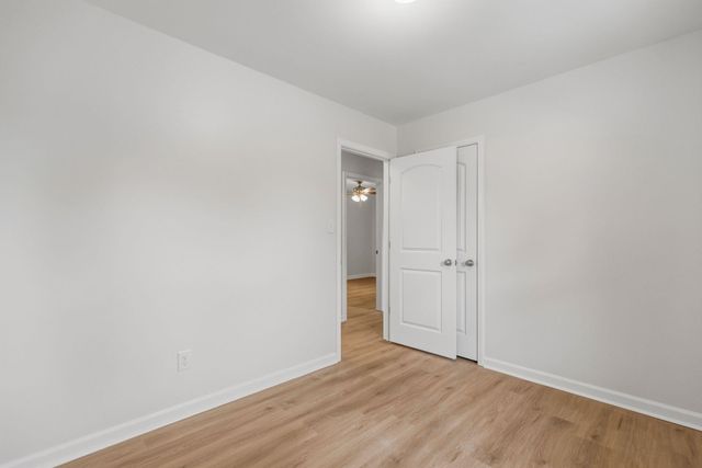 154 Glassy Dr, Inman, SC 29349