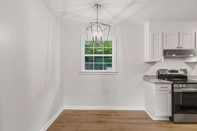 154 Glassy Dr, Inman, SC 29349