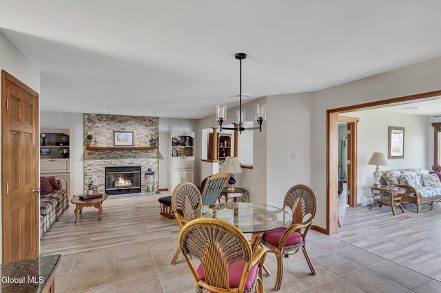 61 Johnson Road, Halfmoon, NY 12118
