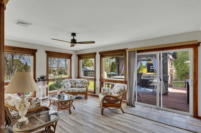 61 Johnson Road, Halfmoon, NY 12118