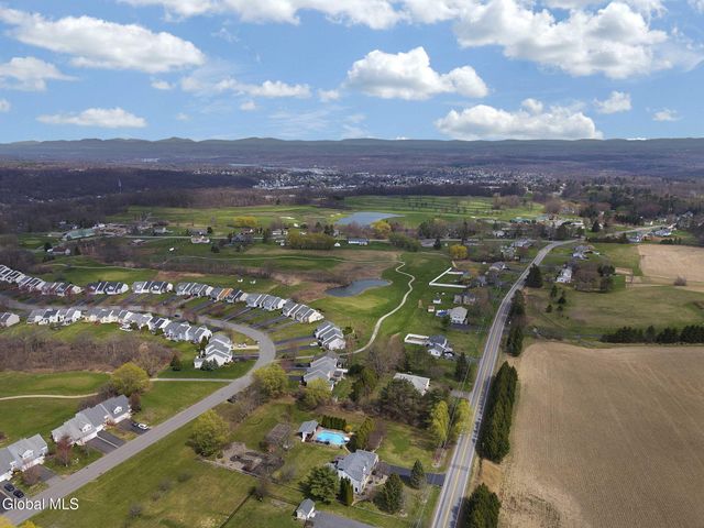 61 Johnson Road, Halfmoon, NY 12118