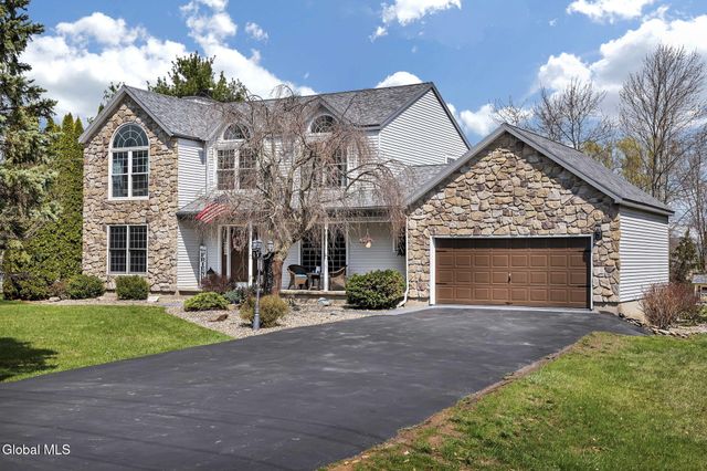 61 Johnson Road, Halfmoon, NY 12118