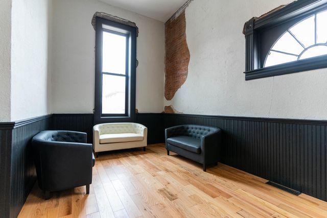 518 VINE ST, Boonville, MO 65233