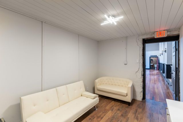 518 VINE ST, Boonville, MO 65233