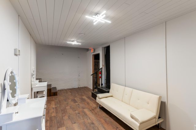 518 VINE ST, Boonville, MO 65233