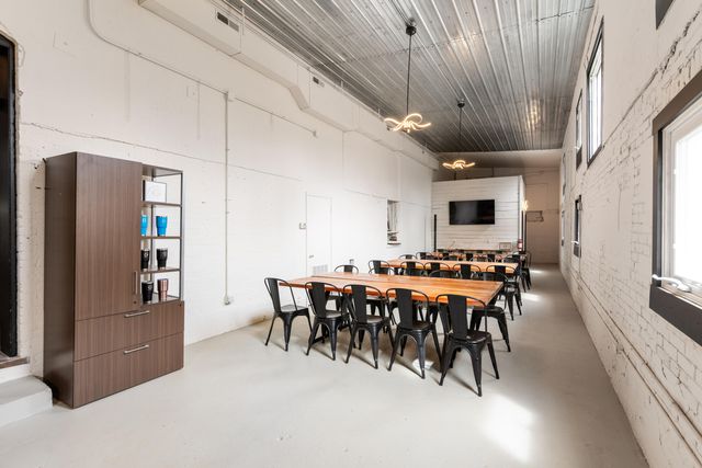 518 VINE ST, Boonville, MO 65233