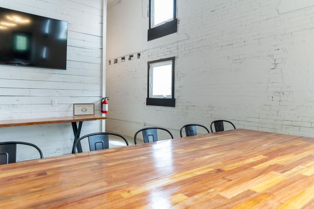 518 VINE ST, Boonville, MO 65233