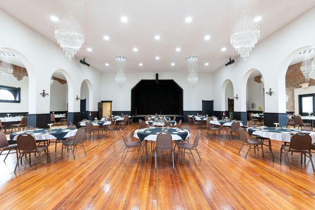 518 VINE ST, Boonville, MO 65233