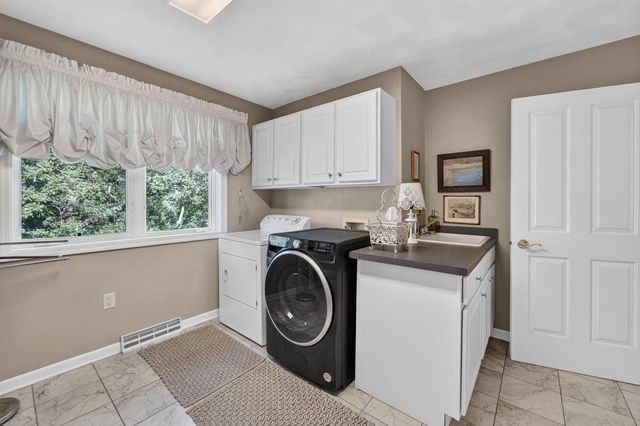 236 E McKinley Street, Stoughton, WI 53589