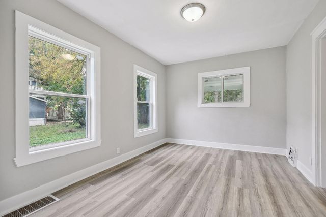 117 E Pleasant Street, Mankato, MN 56001