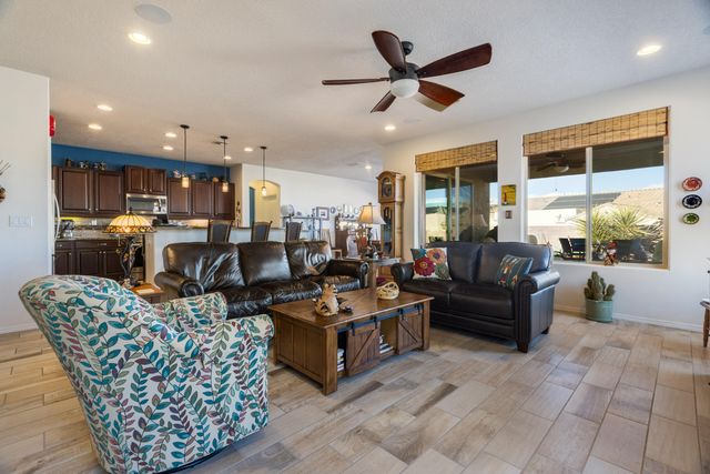 9231 Falls Creek Trail NW, Albuquerque, NM 87120