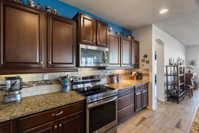 9231 Falls Creek Trail NW, Albuquerque, NM 87120