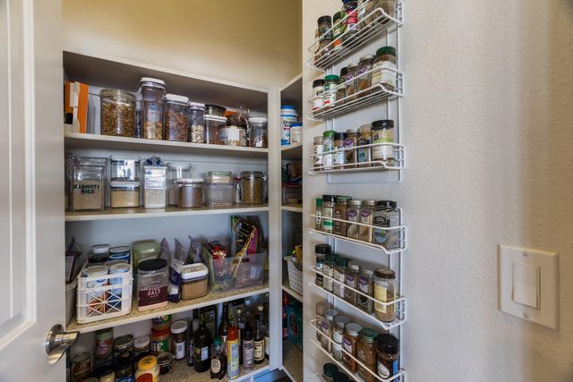 9231 Falls Creek Trail NW, Albuquerque, NM 87120