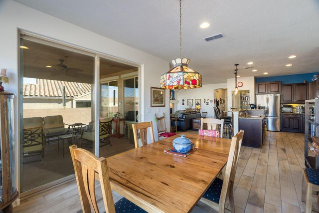 9231 Falls Creek Trail NW, Albuquerque, NM 87120