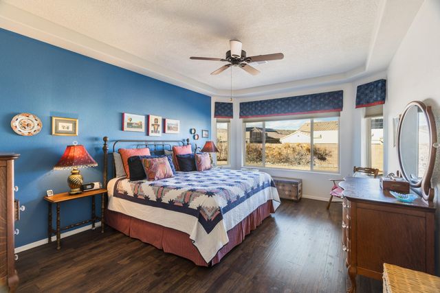 9231 Falls Creek Trail NW, Albuquerque, NM 87120