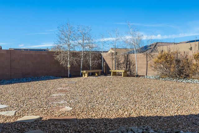 9231 Falls Creek Trail NW, Albuquerque, NM 87120