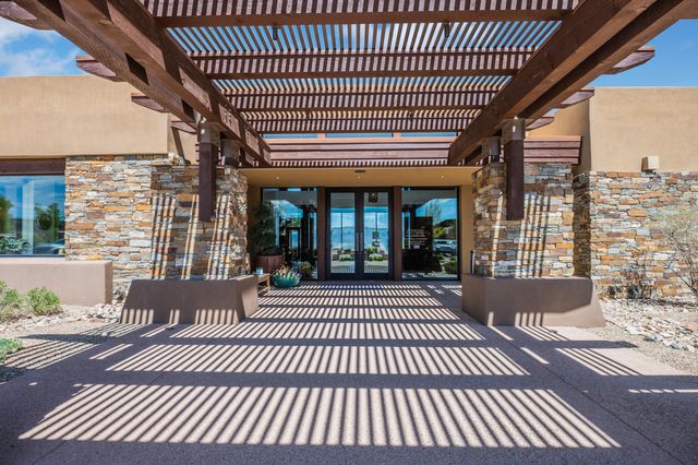 9231 Falls Creek Trail NW, Albuquerque, NM 87120