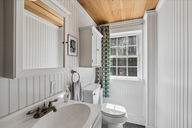 321 Spring Street, Hopkinton, NH 03229