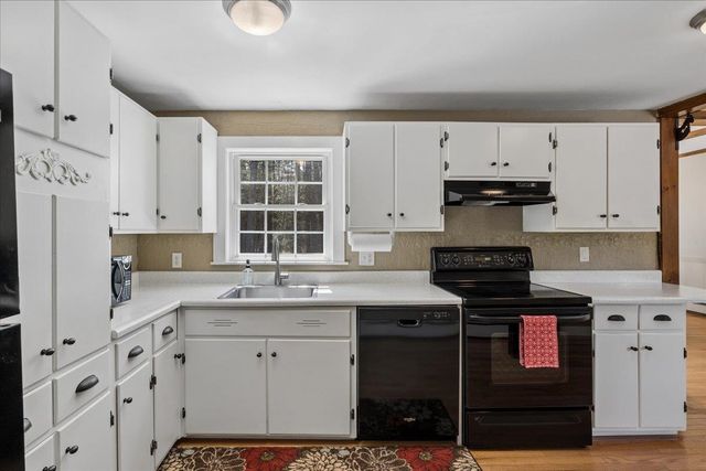321 Spring Street, Hopkinton, NH 03229