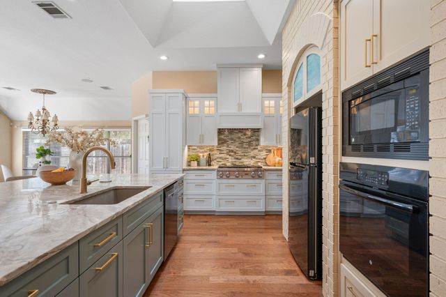 7005 Cool Canyon CV, Round Rock, TX 78681