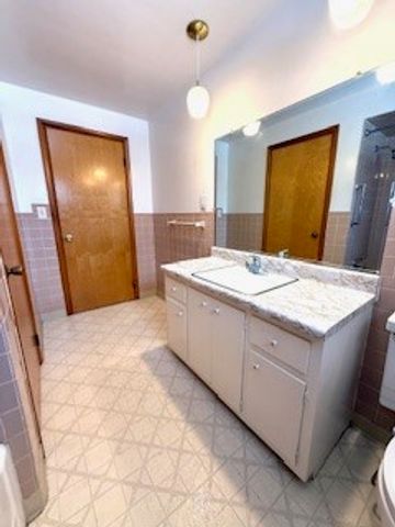 1819 Seventh Street, New Kensington, PA 15068